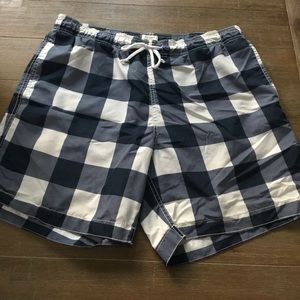 Men’s swim trunks